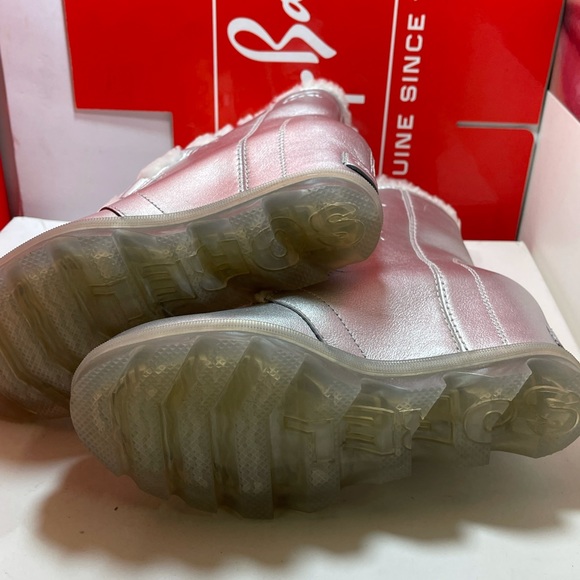 BNIB Sorel Disney Frozen Collection Silver - Picture 9 of 9